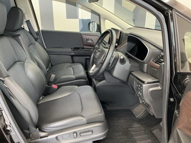 オデッセイ アブソルート・ＥＸ　ホンダ認定中古車　全周囲カメラ　ＬＥＤ　パーキングサポート　整備記録簿　シ－トヒ－タ－　バックモニター　ＷＡＣ　フロントカメラ　スマ－トキ－　セキュリティーアラーム　３列シート　ＤＶＤ再生　エアバック（14枚目）