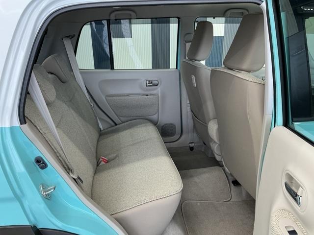 リアシートも広々としていて、座りやすいです。
