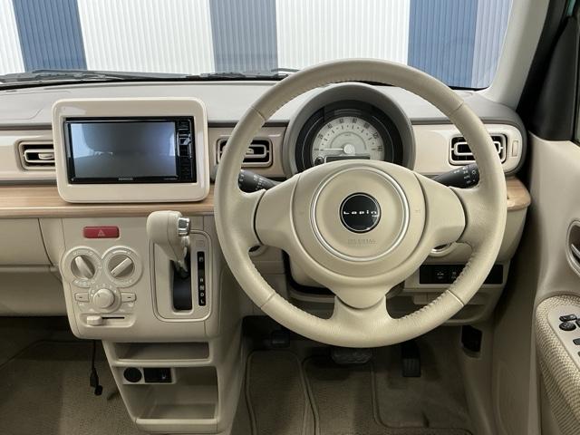 運転しやすいインパネ周りです！見やすいレイアウトで快適なドライブをサポートします！