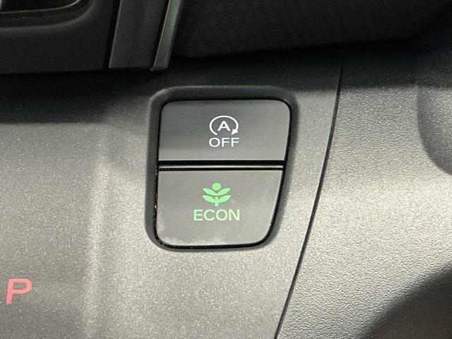 フリード+ G・ホンダセンシング ホンダ認定中古車 ワンオーナー 純正ナビ プリクラッシュ Bモニター 両側オートスライドドア パワーウインド スマートキー 両席エアバック PS フルセグ アイドリングS 盗難警報装置 クルコン(12枚目)