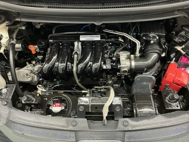 フリード+ G・ホンダセンシング ホンダ認定中古車 ワンオーナー 純正ナビ プリクラッシュ Bモニター 両側オートスライドドア パワーウインド スマートキー 両席エアバック PS フルセグ アイドリングS 盗難警報装置 クルコン(18枚目)