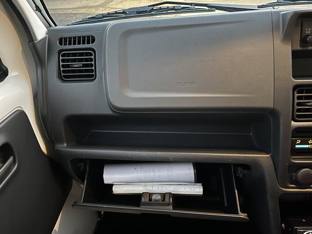 ＮＴ１００クリッパートラック 冷蔵冷凍車－２５℃設定　－１０度仕様　ＡＴ車　ドライブレコーダー　エアコン　運転席エアバッグ　助手席エアバッグ　日章冷凍　庫内温度３０分－１６度確認済（10枚目）
