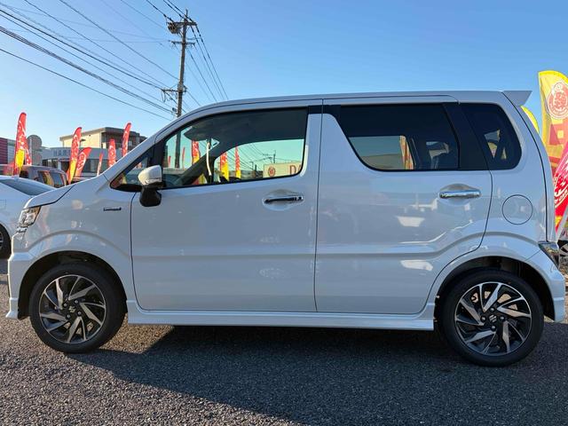 ワゴンRカスタムZ ハイブリッドZX 届出済未使用車 クリアランスソナー オートクルーズコントロール レーンアシスト 衝突被害軽減システム オートライト LEDヘッドランプ スマートキー 電動格納ミラー シートヒーター ベンチシート(9枚目)