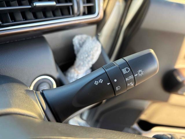 ワゴンRカスタムZ ハイブリッドZX 届出済未使用車 クリアランスソナー オートクルーズコントロール レーンアシスト 衝突被害軽減システム オートライト LEDヘッドランプ スマートキー 電動格納ミラー シートヒーター ベンチシート(23枚目)