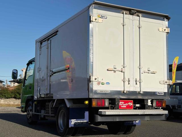 エルフトラック -30度設定 東プレ(MJ22LOC)車両総重量4175kg サイドドア バックカメラ 2tベース ショート キーレス スタッドレスタイヤ6本積載 MT 最大積載量1500kg 低温冷凍(13枚目)