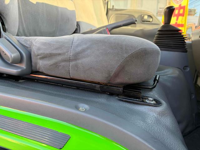 エルフトラック -30度設定 東プレ(MJ22LOC)車両総重量4175kg サイドドア バックカメラ 2tベース ショート キーレス スタッドレスタイヤ6本積載 MT 最大積載量1500kg 低温冷凍(47枚目)