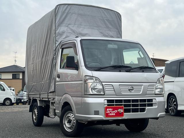 ＮＴ１００クリッパートラック ＤＸ　幌車　ホロ車　車検整備付　ワンセグナビ　ＥＴＣ　全高２４３ｍｍ　後部カーテン式　軽トラック　ＡＴ　エアコン　パワーステアリング　運転席エアバッグ　内外装仕上済　軽トラ　中古車（6枚目）