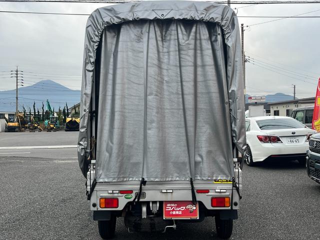 ＮＴ１００クリッパートラック ＤＸ　幌車　ホロ車　車検整備付　ワンセグナビ　ＥＴＣ　全高２４３ｍｍ　後部カーテン式　軽トラック　ＡＴ　エアコン　パワーステアリング　運転席エアバッグ　内外装仕上済　軽トラ　中古車（10枚目）