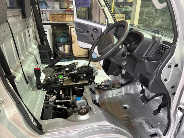 ＮＴ１００クリッパートラック ＤＸ　幌車　ホロ車　車検整備付　ワンセグナビ　ＥＴＣ　全高２４３ｍｍ　後部カーテン式　軽トラック　ＡＴ　エアコン　パワーステアリング　運転席エアバッグ　内外装仕上済　軽トラ　中古車（35枚目）