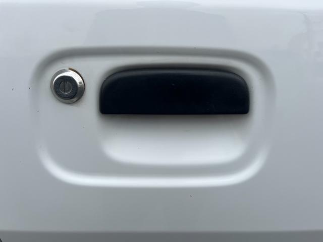 エブリイ ＰＡ　４ＡＴ　タイヤ４本新品　車検整備付　エアコン　パワステ　運転席エアバック　助手席エアバック　内外装仕上済　走行距離１０９０００Ｋｍ（17枚目）