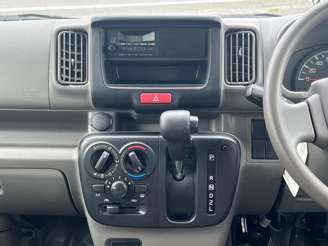 エブリイ ＰＡ　４ＡＴ　タイヤ４本新品　車検整備付　エアコン　パワステ　運転席エアバック　助手席エアバック　内外装仕上済　走行距離１０９０００Ｋｍ（22枚目）