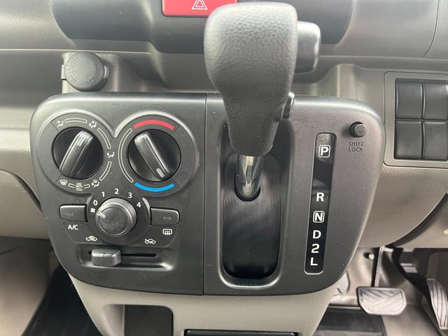 エブリイ ＰＡ　４ＡＴ　タイヤ４本新品　車検整備付　エアコン　パワステ　運転席エアバック　助手席エアバック　内外装仕上済　走行距離１０９０００Ｋｍ（24枚目）