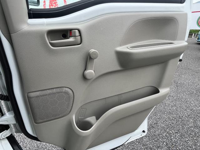 エブリイ ＰＡ　４ＡＴ　タイヤ４本新品　車検整備付　エアコン　パワステ　運転席エアバック　助手席エアバック　内外装仕上済　走行距離１０９０００Ｋｍ（28枚目）