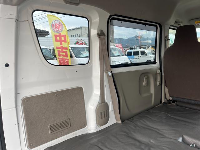 エブリイ ＰＡ　４ＡＴ　タイヤ４本新品　車検整備付　エアコン　パワステ　運転席エアバック　助手席エアバック　内外装仕上済　走行距離１０９０００Ｋｍ（35枚目）