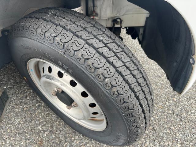 エブリイ ＰＡ　４ＡＴ　タイヤ４本新品　車検整備付　エアコン　パワステ　運転席エアバック　助手席エアバック　内外装仕上済　走行距離１０９０００Ｋｍ（42枚目）