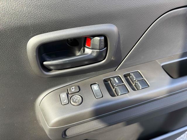 ワゴンＲ ハイブリッドＦＸ－Ｓ　クリアランスソナー　オートクルーズコントロール　レーンアシスト　衝突被害軽減システム　オートライト　スマートキー　アイドリングストップ　電動格納ミラー　シートヒーター　ベンチシート　ＣＶＴ（29枚目）