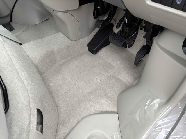 エブリイワゴン ＰＺターボ　届出済未使用車　ディスプレイオーディオ　バックカメラ　両側スライド　クリアランスソナー　レーンアシスト　衝突軽減システム　オートライト　ＬＥＤヘッドランプ　スマートキー　電動格納ミラー　シートヒーター（37枚目）