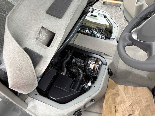 エブリイワゴン ＰＺターボ　届出済未使用車　ディスプレイオーディオ　バックカメラ　両側スライド　クリアランスソナー　レーンアシスト　衝突軽減システム　オートライト　ＬＥＤヘッドランプ　スマートキー　電動格納ミラー　シートヒーター（44枚目）