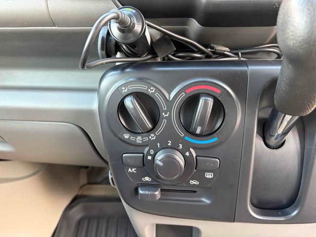 エブリイ ＰＣリミテッド　ＡＴ　衝突被害軽減システム　クリアランスソナー　レーンアシスト　ドライブレコーダー　ナビ　両側スライドドア　キーレスエントリー　電動格納ミラー　オートライト　盗難防止システム　ＡＢＳ　ＥＳＣ（25枚目）