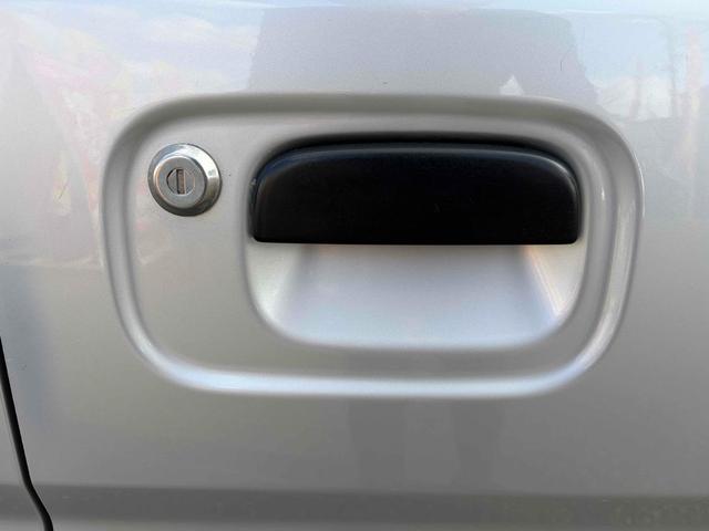 NV100クリッパーバン GXターボ AT タイヤ2本新品 キーレス新品 衝突軽減システム クリアランスソナー レーンアシスト 両側スライドドア 電動格納ミラー オートライト ABS ESC エアコン パワーステアリング パワーウィンドウ(17枚目)