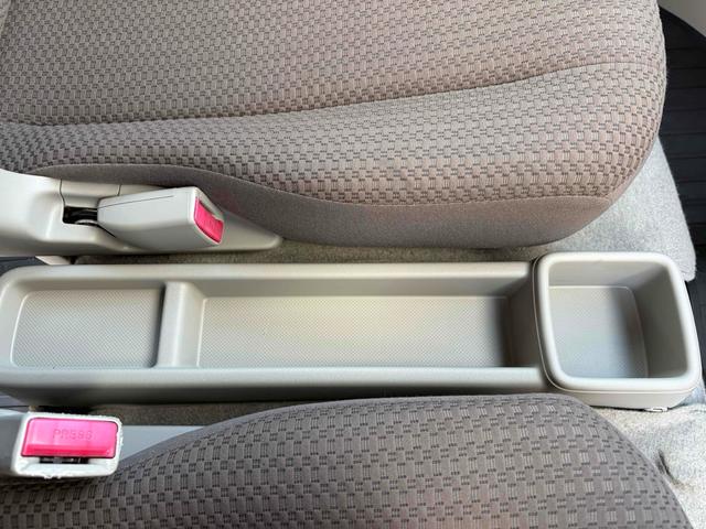 NV100クリッパーバン GXターボ AT タイヤ2本新品 キーレス新品 衝突軽減システム クリアランスソナー レーンアシスト 両側スライドドア 電動格納ミラー オートライト ABS ESC エアコン パワーステアリング パワーウィンドウ(26枚目)