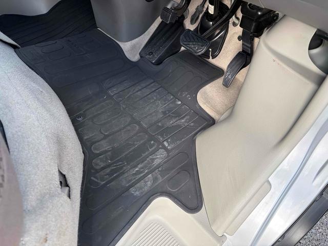 NV100クリッパーバン GXターボ AT タイヤ2本新品 キーレス新品 衝突軽減システム クリアランスソナー レーンアシスト 両側スライドドア 電動格納ミラー オートライト ABS ESC エアコン パワーステアリング パワーウィンドウ(36枚目)