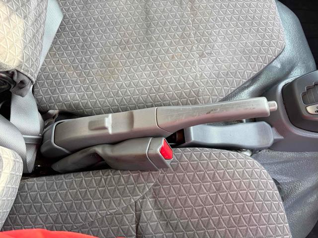 エルフトラック 冷蔵冷凍車　－３０度設定　低温冷凍　ＡＴ　タイヤ５本新品　東プレ（ＭＪ２２ＬＯＣ）　車両総重量４１７５ｋｇ　バックカメラ　２ｔベース　ショート　最大積載量１５００ｋｇ内寸（縦３０４ｃｍ横１５７ｃｍ高さ１３２ｃｍ）（42枚目）