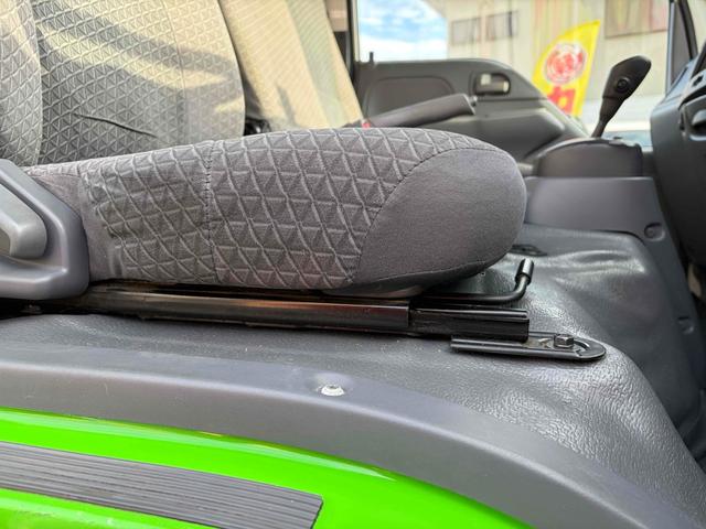 エルフトラック 冷蔵冷凍車　－３０度設定　低温冷凍　ＡＴ　タイヤ５本新品　東プレ（ＭＪ２２ＬＯＣ）　車両総重量４１７５ｋｇ　バックカメラ　２ｔベース　ショート　最大積載量１５００ｋｇ内寸（縦３０４ｃｍ横１５７ｃｍ高さ１３２ｃｍ）（47枚目）