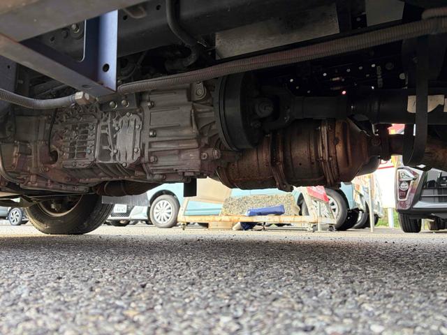 エルフトラック 冷蔵冷凍車　－３０度設定　低温冷凍　ＡＴ　タイヤ５本新品　東プレ（ＭＪ２２ＬＯＣ）　車両総重量４１７５ｋｇ　バックカメラ　２ｔベース　ショート　最大積載量１５００ｋｇ内寸（縦３０４ｃｍ横１５７ｃｍ高さ１３２ｃｍ）（50枚目）