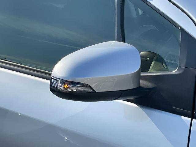 ヴィッツ F セーフティーエディションII ETC バックカメラ レーンアシスト 衝突被害軽減システム オートマチックハイビーム スマートキー 電動格納ミラー CVT 盗難防止システム 衝突安全ボディ 記録簿 ABS ESC CD USB(24枚目)