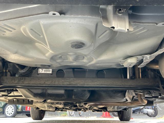 ヴィッツ F セーフティーエディションII ETC バックカメラ レーンアシスト 衝突被害軽減システム オートマチックハイビーム スマートキー 電動格納ミラー CVT 盗難防止システム 衝突安全ボディ 記録簿 ABS ESC CD USB(45枚目)