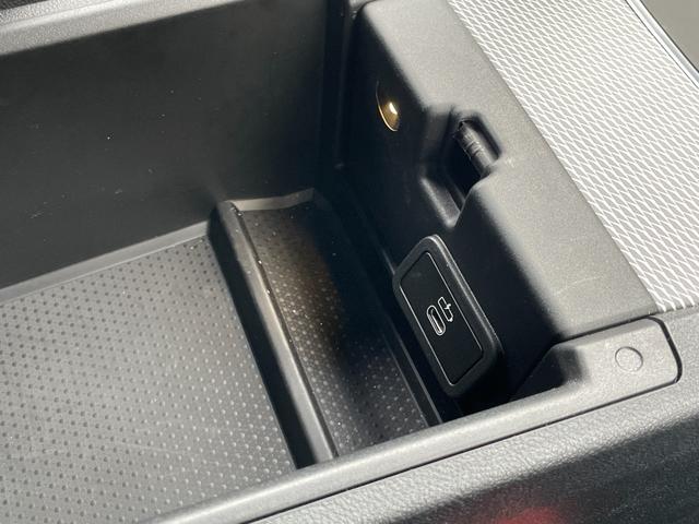 ３シリーズ ３２０ｄ　ｘＤｒｉｖｅツーリング　Ｍスポーツ　サンルーフ　純正ドライブレコーダー　バックカメラ　ナビ　クリアランスソナー　追従クルーズコントロール　パークアシスト　衝突被害軽減システム　オートマチックハイビーム　オートライト　ＬＥＤヘッドランプ（24枚目）
