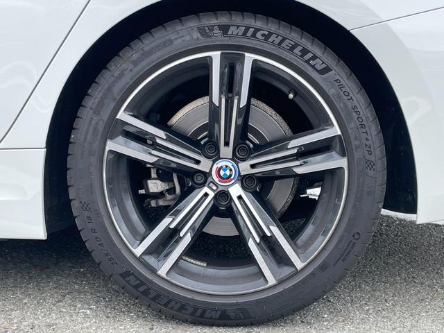 ３シリーズ ３２０ｄ　ｘＤｒｉｖｅツーリング　Ｍスポーツ　サンルーフ　純正ドライブレコーダー　バックカメラ　ナビ　クリアランスソナー　追従クルーズコントロール　パークアシスト　衝突被害軽減システム　オートマチックハイビーム　オートライト　ＬＥＤヘッドランプ（61枚目）