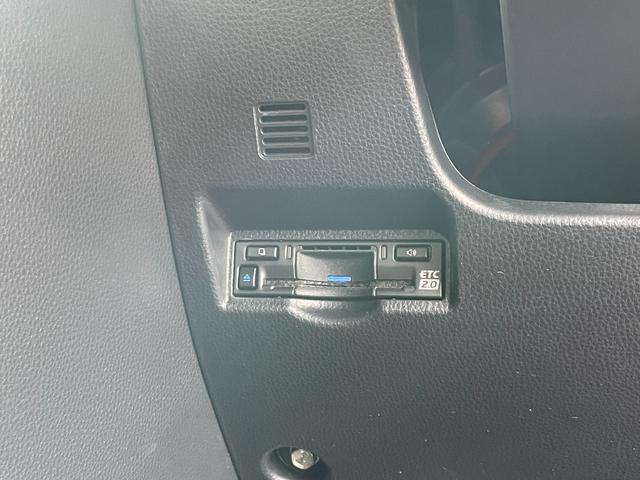 ヴォクシー S-Z ワンオーナー 純正10.5インチナビ フルセグTV DVD バックカメラ ETC2.0 衝突被害軽減ブレーキ 追従クルーズコントロール ブラインドスポットモニター 両側パワースライドドア オートライト(9枚目)