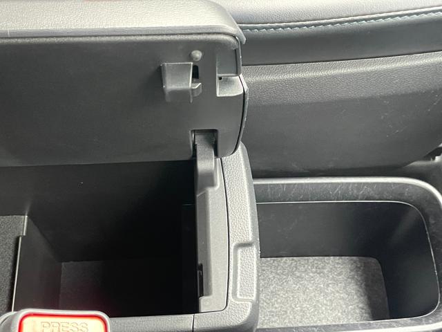 ヴォクシー S-Z ワンオーナー 純正10.5インチナビ フルセグTV DVD バックカメラ ETC2.0 衝突被害軽減ブレーキ 追従クルーズコントロール ブラインドスポットモニター 両側パワースライドドア オートライト(43枚目)