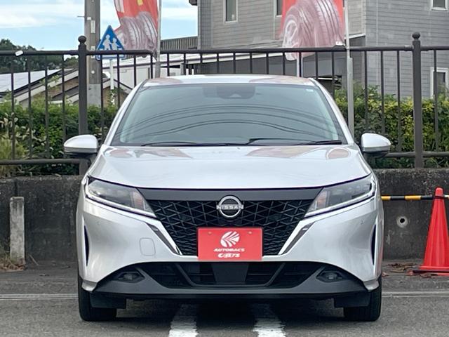 ノート Ｘ　純正ナビ　フルセグＴＶ　ＥＴＣ２．０　純正ドライブレコーダー　デジタルインナーミラー　衝突被害軽減システム　アルミホイール　オートライト　オートハイビーム　スマートキー　電動格納ミラー　ワイヤレス充電（13枚目）