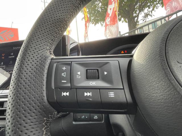 ノート Ｘ　純正ナビ　フルセグＴＶ　ＥＴＣ２．０　純正ドライブレコーダー　デジタルインナーミラー　衝突被害軽減システム　アルミホイール　オートライト　オートハイビーム　スマートキー　電動格納ミラー　ワイヤレス充電（38枚目）