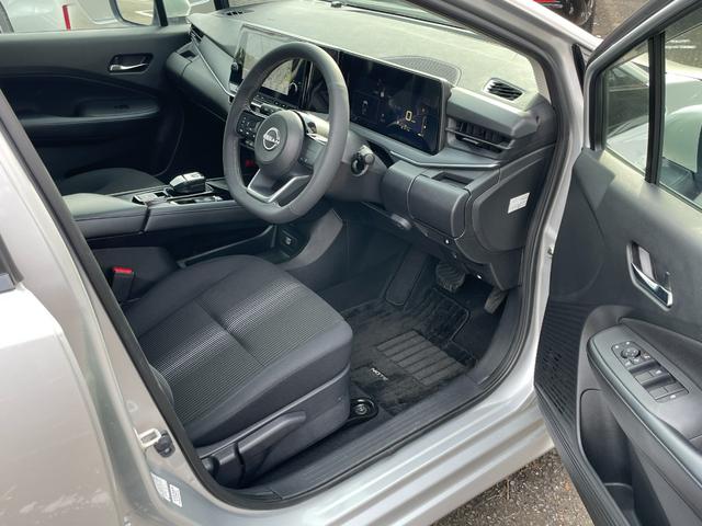 ノート Ｘ　純正ナビ　フルセグＴＶ　ＥＴＣ２．０　純正ドライブレコーダー　デジタルインナーミラー　衝突被害軽減システム　アルミホイール　オートライト　オートハイビーム　スマートキー　電動格納ミラー　ワイヤレス充電（57枚目）