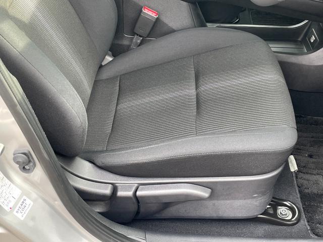 ノート Ｘ　純正ナビ　フルセグＴＶ　ＥＴＣ２．０　純正ドライブレコーダー　デジタルインナーミラー　衝突被害軽減システム　アルミホイール　オートライト　オートハイビーム　スマートキー　電動格納ミラー　ワイヤレス充電（65枚目）