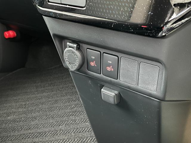 ルーミー カスタムG-T ワンオーナー 全周囲カメラ TV 両側電動スライドドア クリアランスソナー 追従クルーズコントロール 衝突被害軽減システム アルミホイール オートライト LEDヘッドランプ スマートキー 電格ミラー(11枚目)