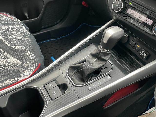 ライズ Ｚ　ワンオーナー　フルセグＴＶ　バックカメラ　９インチディスプレイオーディオ　ＥＴＣ２．０　衝突被害軽減ブレーキ　追従クルコン　ブラインドスポットモニター　マット　インテリアイルミ　ドアハンドルイルミ（9枚目）