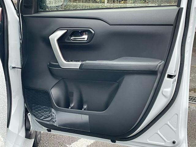 ライズ Ｚ　ワンオーナー　フルセグＴＶ　バックカメラ　９インチディスプレイオーディオ　ＥＴＣ２．０　衝突被害軽減ブレーキ　追従クルコン　ブラインドスポットモニター　マット　インテリアイルミ　ドアハンドルイルミ（32枚目）