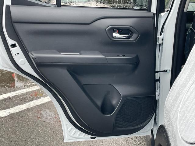 ライズ Ｚ　ワンオーナー　フルセグＴＶ　バックカメラ　９インチディスプレイオーディオ　ＥＴＣ２．０　衝突被害軽減ブレーキ　追従クルコン　ブラインドスポットモニター　マット　インテリアイルミ　ドアハンドルイルミ（44枚目）