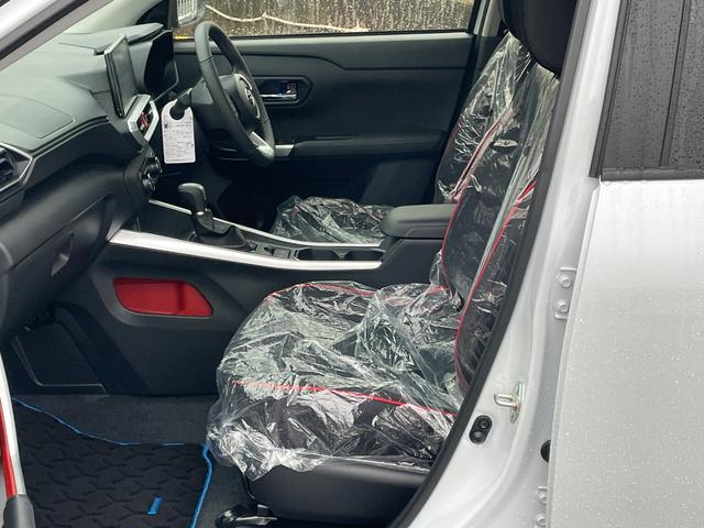 ライズ Ｚ　ワンオーナー　フルセグＴＶ　バックカメラ　９インチディスプレイオーディオ　ＥＴＣ２．０　衝突被害軽減ブレーキ　追従クルコン　ブラインドスポットモニター　マット　インテリアイルミ　ドアハンドルイルミ（46枚目）