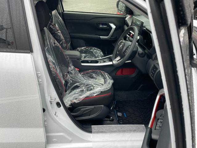 ライズ Ｚ　ワンオーナー　フルセグＴＶ　バックカメラ　９インチディスプレイオーディオ　ＥＴＣ２．０　衝突被害軽減ブレーキ　追従クルコン　ブラインドスポットモニター　マット　インテリアイルミ　ドアハンドルイルミ（64枚目）