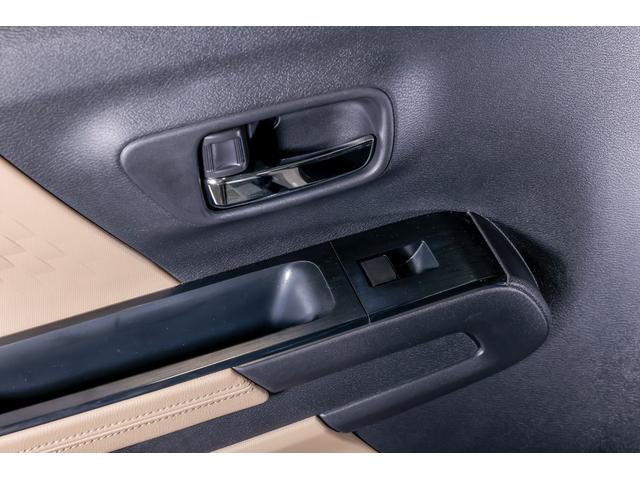 デリカミニ T プレミアム デリマルパッケージ WANGAN357リフトアップキット ラテラルロッド 新品装着 純正12.3インチナビゲーション 純正色ホワイトパール ブラックマイカ ツートーン 15インチタイヤホイール(31枚目)