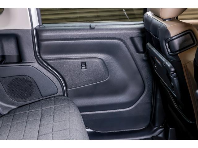 デリカミニ T プレミアム デリマルパッケージ WANGAN357リフトアップキット ラテラルロッド 新品装着 純正12.3インチナビゲーション 純正色ホワイトパール ブラックマイカ ツートーン 15インチタイヤホイール(32枚目)