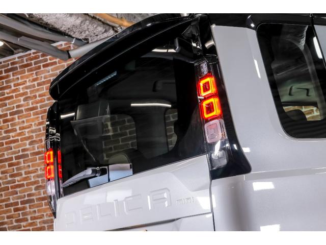 デリカミニ T プレミアム デリマルパッケージ WANGAN357リフトアップキット ラテラルロッド 新品装着 純正12.3インチナビゲーション 純正色ホワイトパール ブラックマイカ ツートーン 15インチタイヤホイール(55枚目)