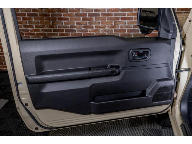 ジムニー XC デュアルセンサーブレーキS ワンオ-ナ- 記録簿付き Wエアバッグ AUTOエアコン 禁煙 パワーウィンドゥ アクティブクルーズコントロール セキュリティアラーム 横滑防止 運転席エアバッグ ABS(28枚目)