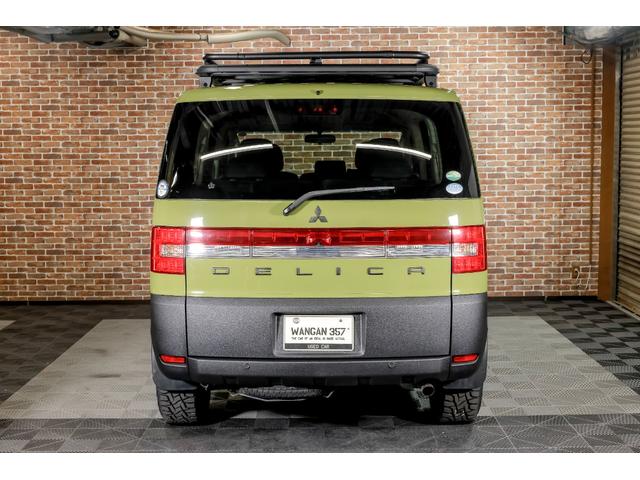 デリカＤ：５ Ｇ　リミテッドパッケージ　オートクルーズコントロール　リアクーラー　横滑り防止　ＥＴＣ　スマートキー　オートライト　パワーステアリング　フルフラット　リフトアップ　盗難防止システム　衝突安全ボディ　３列シート　ＡＢＳ（9枚目）